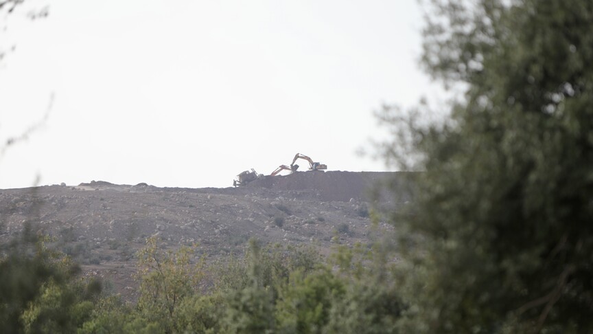 Israeli Forces Raid Syrian Quneitra, Set Up Checkpoints