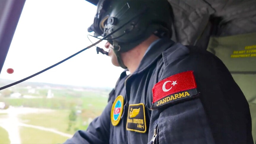 Jandarma komandoları ilk kez milli helikopter GÖKBEY ile eğitim gördü