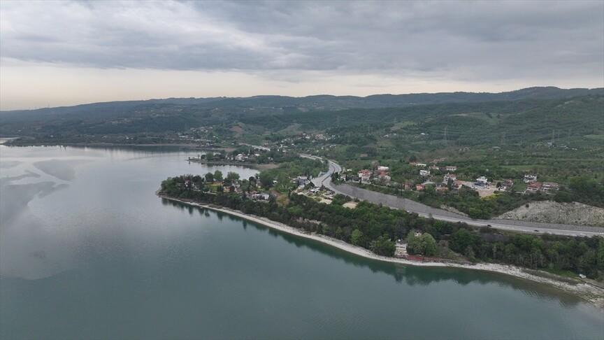 Sapanca Gölü'nün seviyesi yağışların etkisiyle kritik eşikten kurtuldu