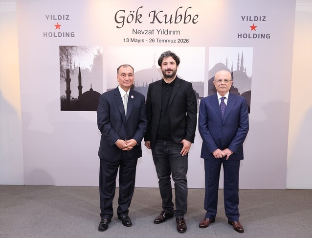 Fotoğraf sanatçısı Nevzat Yıldırım'ın "Gök Kubbe" sergisi sanatseverlerle buluştu