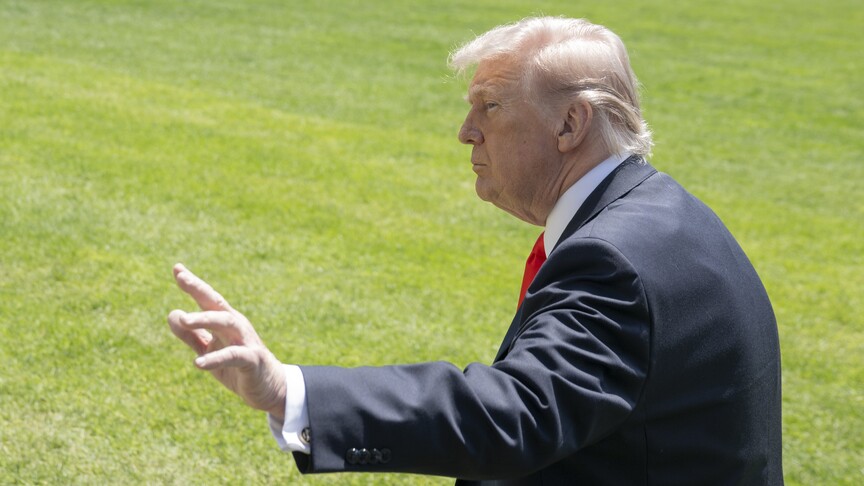 Trump'ın mali beyanı yılın başında milyonlarca dolarlık menkul kıymet işlemi yapıldığını gösterdi