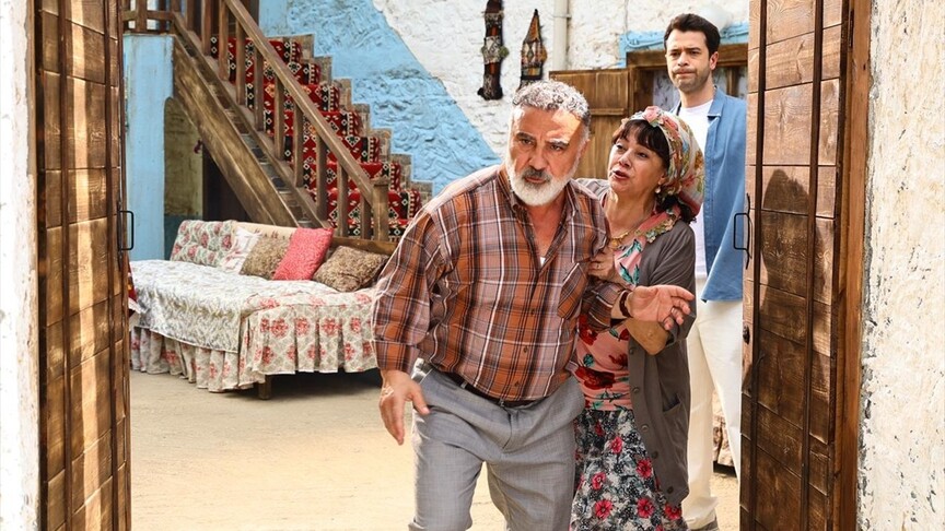 Çekimleri Muğla'da devam eden "Dondurmam Gaymak: Gapital" filminin ekibi AA'ya konuştu