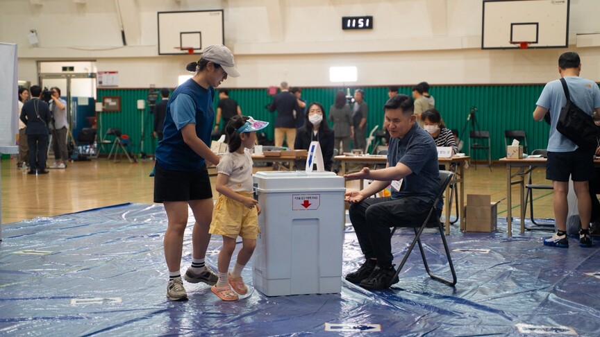 500 South Korean Officials Already Elected Before Voting Starts