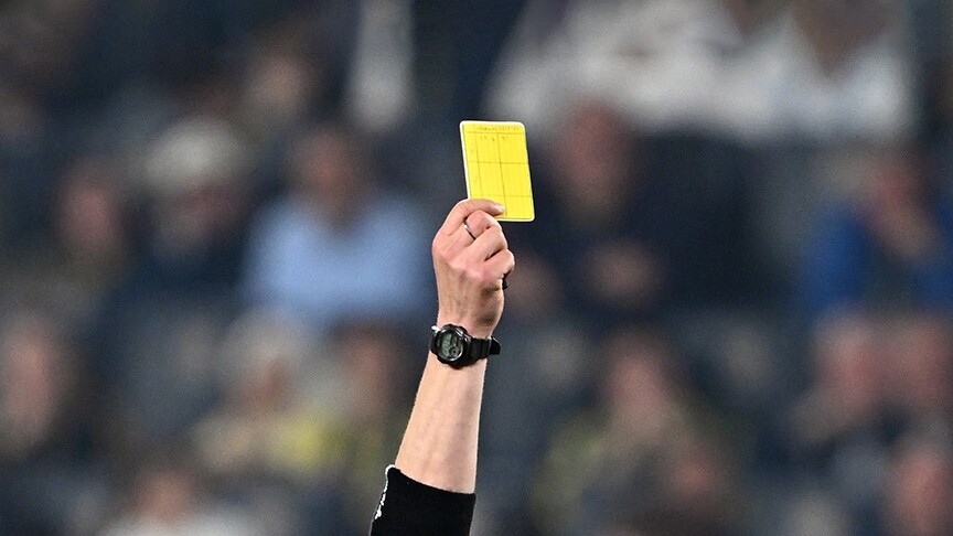 Kart cezası nedeniyle maçta oynamayan milli futbolcunun eğitim başvurusunun reddi haksız bulundu