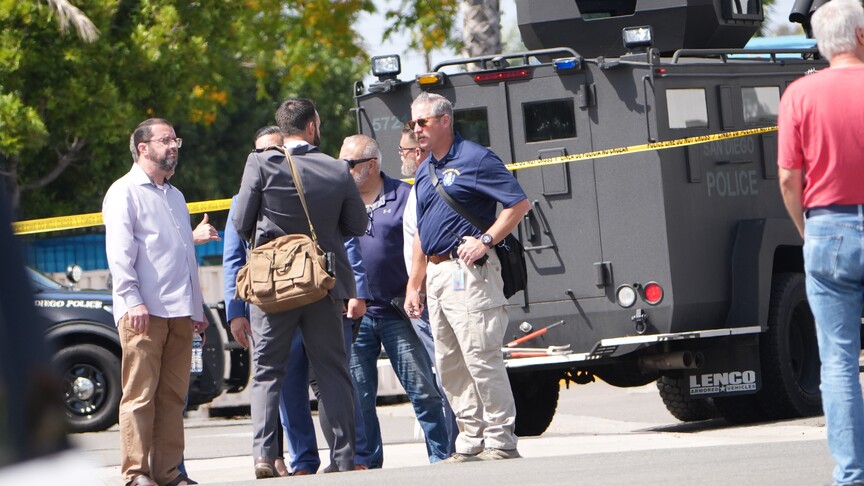 FBI: San Diego İslam Merkezi saldırganlarıyla bağlantılı evlerde 30 silah ele geçirildi