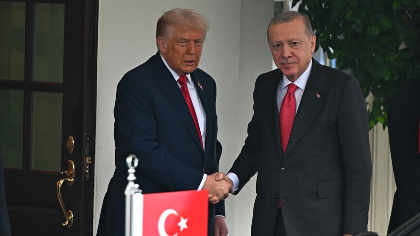 سەرکۆمار ئەردۆغان پەیوەندییەکی تەلەفۆنی لەگەڵ سەرۆکی ئەمریکا دۆناڵد ترەمپ ئەنجام دا