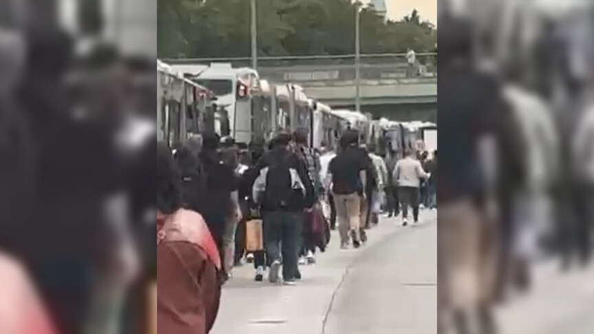 Fatih'te metrobüsün arızalanması yoğunluğa neden oldu