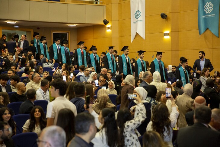 لە قوتابخانەی نێودەوڵەتیی مەعاریف لە ھەولێر رێوڕەسمی دەرچوونی فێرخوازان بەڕێوەچوو