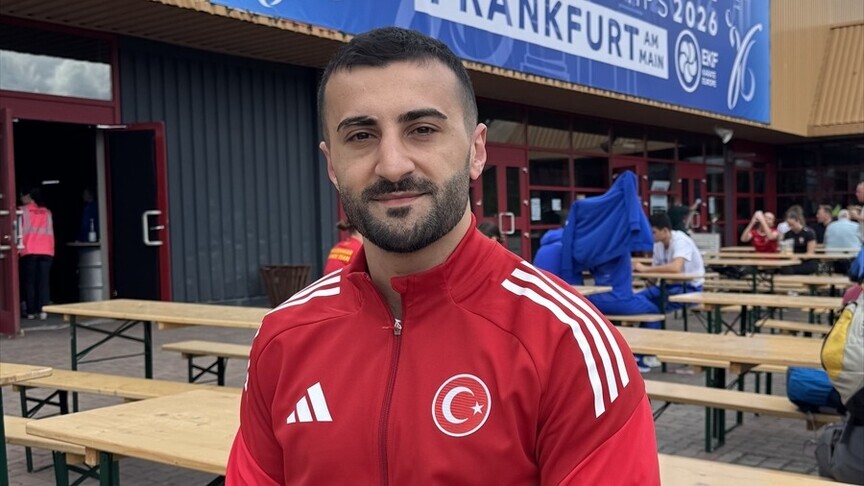 Avrupa Karate Şampiyonası'nda Uğur Aktaş gümüş madalya kazandı