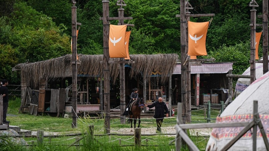 Bozdağ Film Platoları'nın yeni gösterisi "Diriliş Ateşi" bayramda ziyaretçileri ağırlayacak