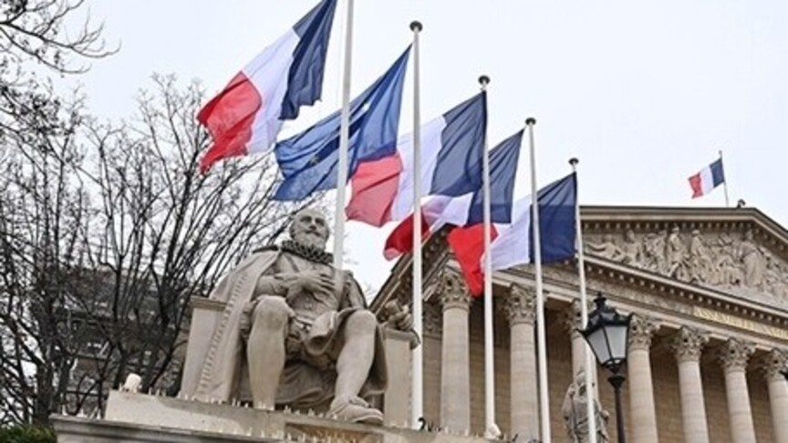 Fransa, Rusya'nın Paris Büyükelçisi'ni Dışişleri Bakanlığına çağırdı