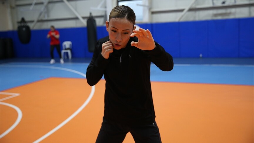 Milli boksörler Berfin ile Eda Nur'un hedefi olimpiyat