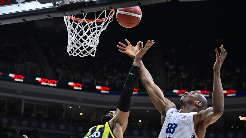 Anadolu Efes, Basketbol Süper Ligi yarı finalinde yarın Fenerbahçe Beko'yu konuk edecek