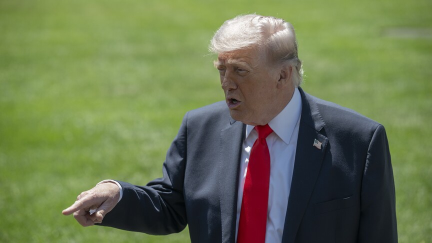 ABD Başkanı Trump, bazı sorulara tepki göstererek röportajı yarıda bıraktı