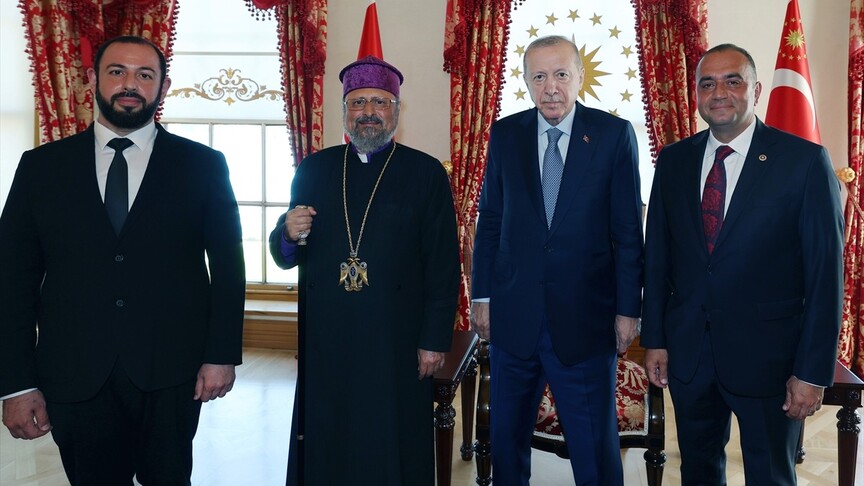Cumhurbaşkanı Erdoğan, Türkiye Ermenileri Patriği Maşalyan ve AK Parti Milletvekili Sıvacıoğlu'nu kabul etti