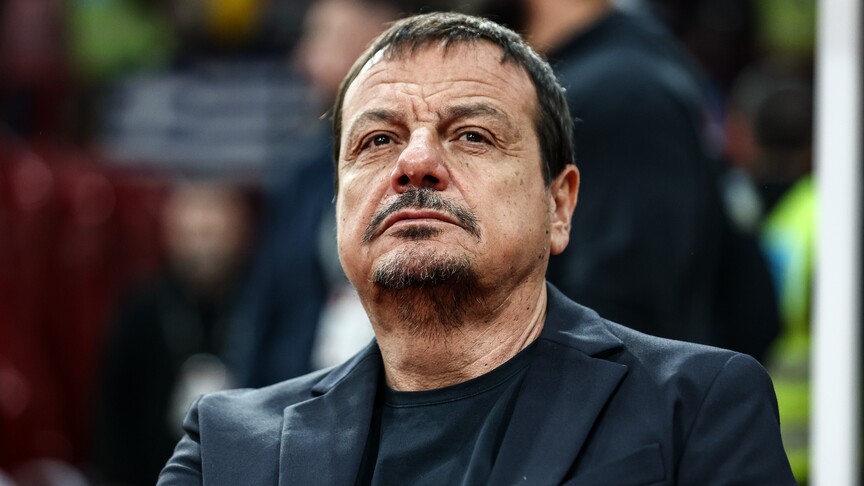 Panathinaikos Başantrenörü Ergin Ataman'dan Olympiakos taraftarına tepki
