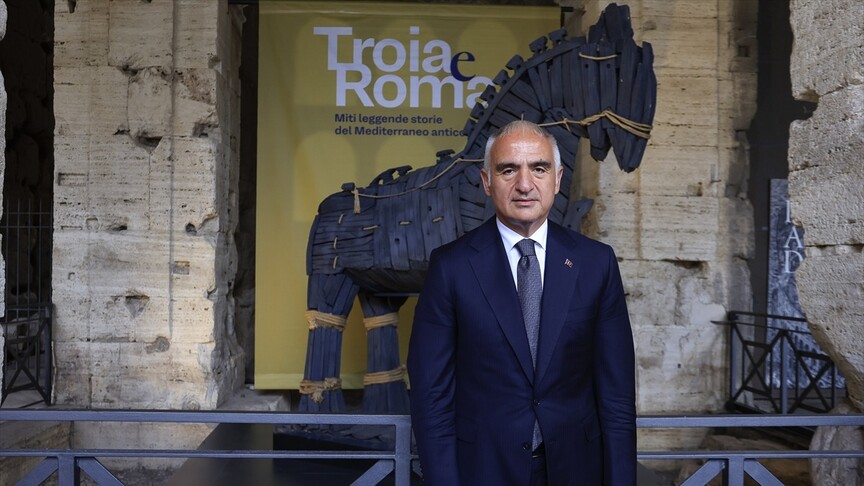 Bakanı Ersoy: "Troya ve Roma: Antik Akdeniz Mitleri, Efsaneleri, Hikayeleri" Sergisi çok etkili
