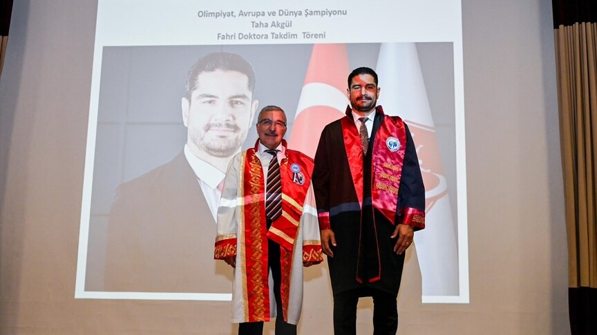 KMÜ'den TGF Başkanı Taha Akgül'e fahri doktora ünvanı