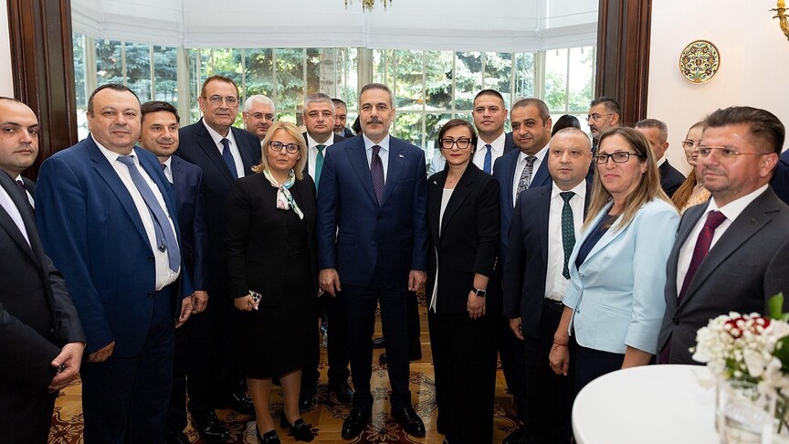 Bakan Fidan, Bulgaristan'daki Türk iş insanları ve soydaş siyasetçilerle görüştü