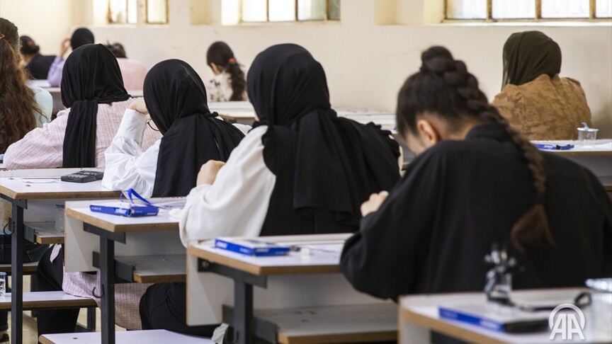 تاقیکردنەوە گشتییەکانی پۆلی ١٢ی ئامادەیی دەستی پێکرد
