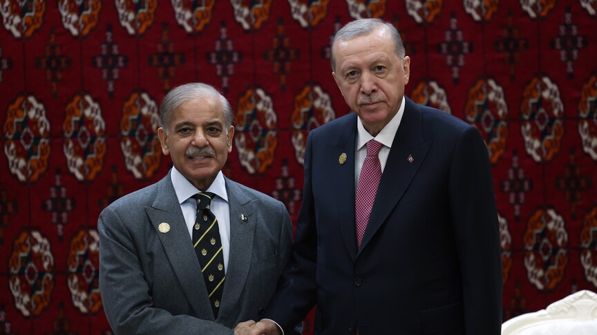 Pakistan Başbakanı, ABD-İran mutabakat sürecindeki "liderliği" için Cumhurbaşkanı Erdoğan'a teşekkür etti