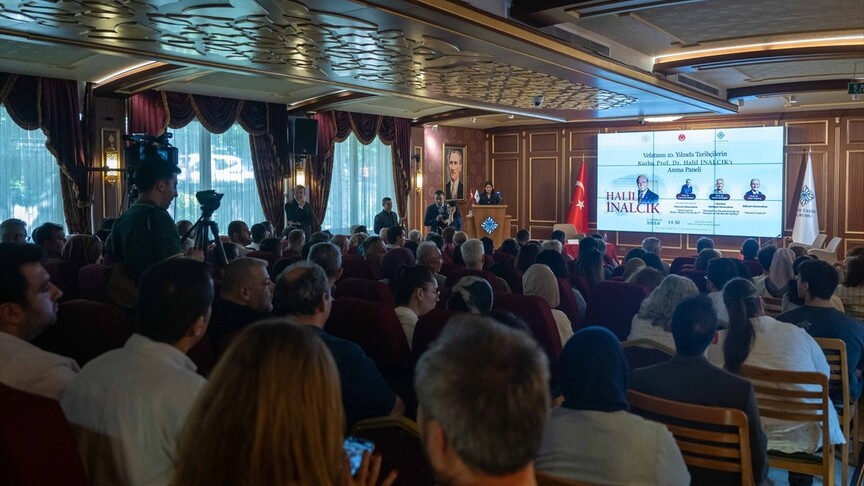 Tarihçilerin duayeni Prof. Dr. Halil İnalcık, vefatının 10. yılında Türk Tarih Kurumunda anıldı