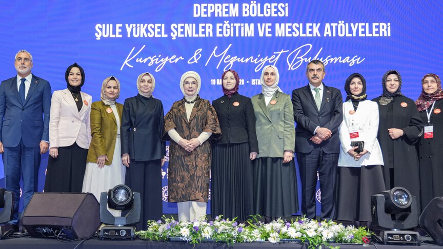 Şule Yüksel Şenler Vakfı, "Kursiyer ve Mezuniyet Buluşması" programı düzenledi