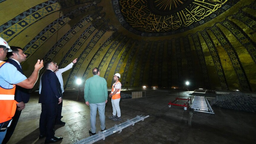 Bakan Çiftçi, Ayasofya-i Kebir Cami-i Şerifi'ndeki restorasyon çalışmalarını inceledi