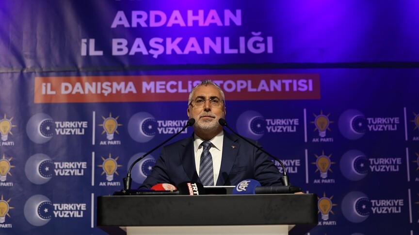 Bakan Işıkhan: Bugün itibarıyla Ardahan'a 550 İşgücü Uyum Programı (İYUP) kontenjanı ayırdığımızı ifade etmek istiyorum