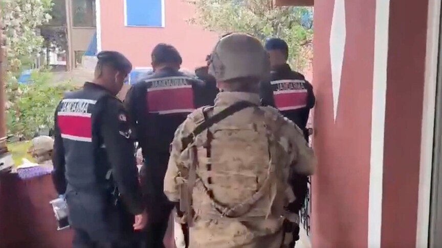 Uyuşturucu bulunduranlara yönelik 5 ildeki operasyonlarda 341 şüpheli yakalandı