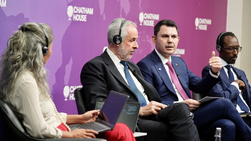 Çevre, Şehircilik ve İklim Değişikliği Bakanı Kurum, Chatham House'da konuştu