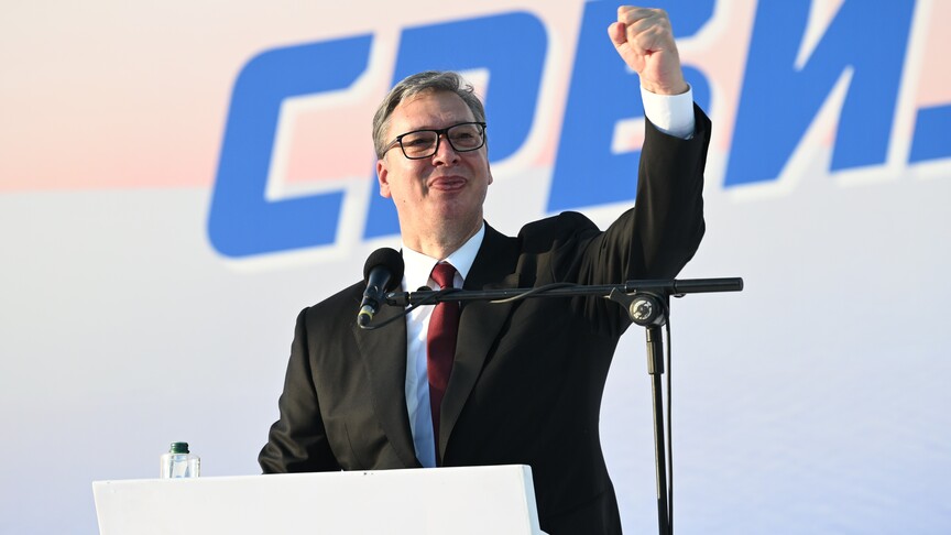 Sırbistan Cumhurbaşkanı Vucic, birkaç hafta içerisinde görevinden istifa edeceğini duyurdu