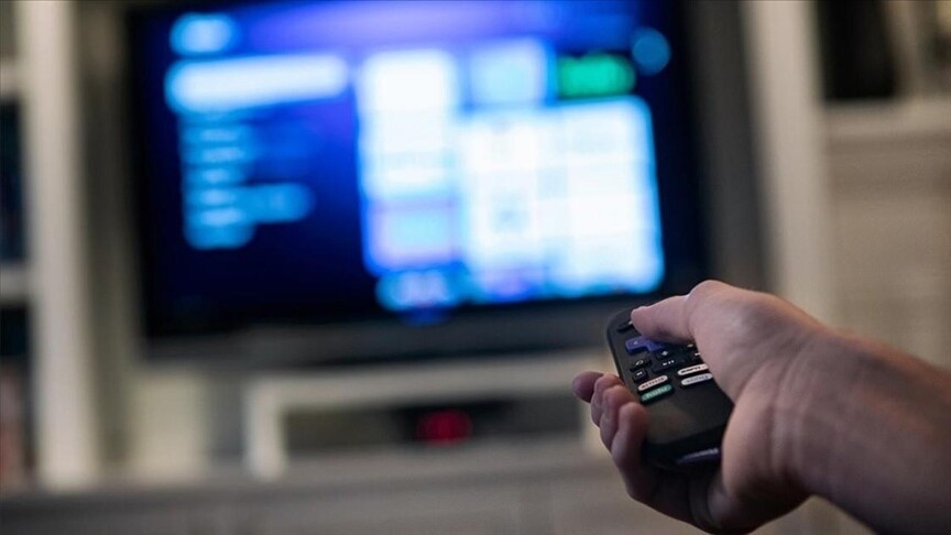 Evliler, bekarlara göre daha çok televizyon izliyor