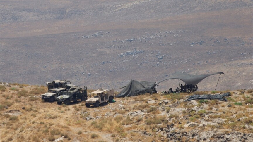 İsrail ordusu, Suriye'nin Dera kırsalında konuşlanmaya başladı