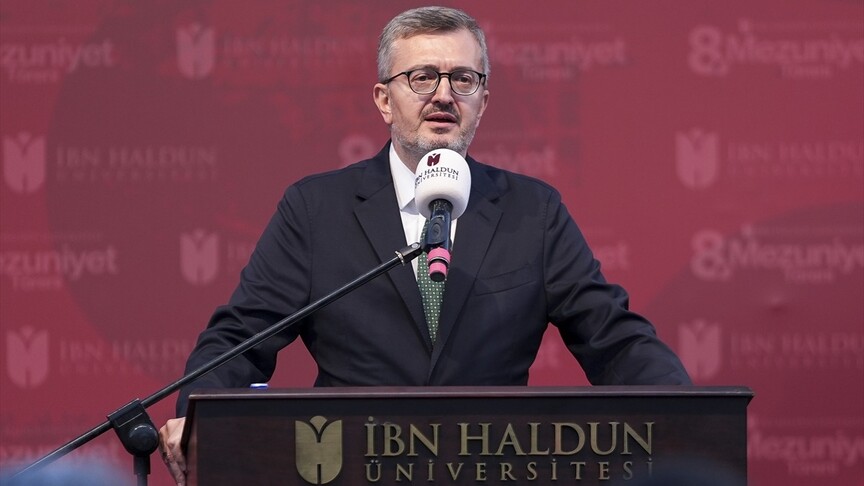 İletişim Başkanı Duran, İbn Haldun Üniversitesi 8. Mezuniyet Töreni'nde konuştu