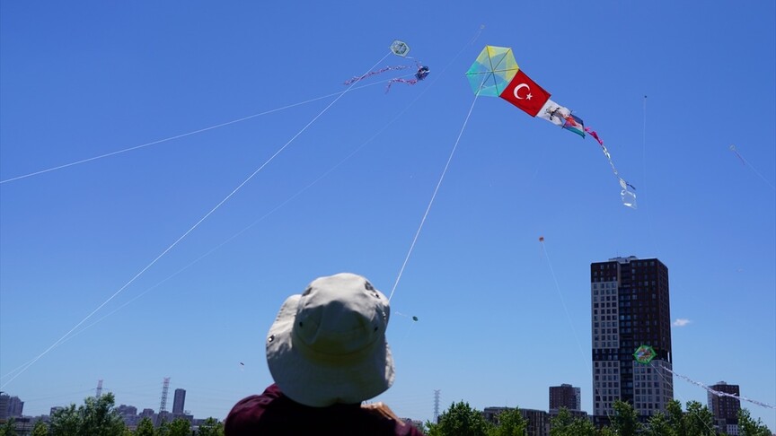 Başakşehir'de uçurtma festivali düzenlendi