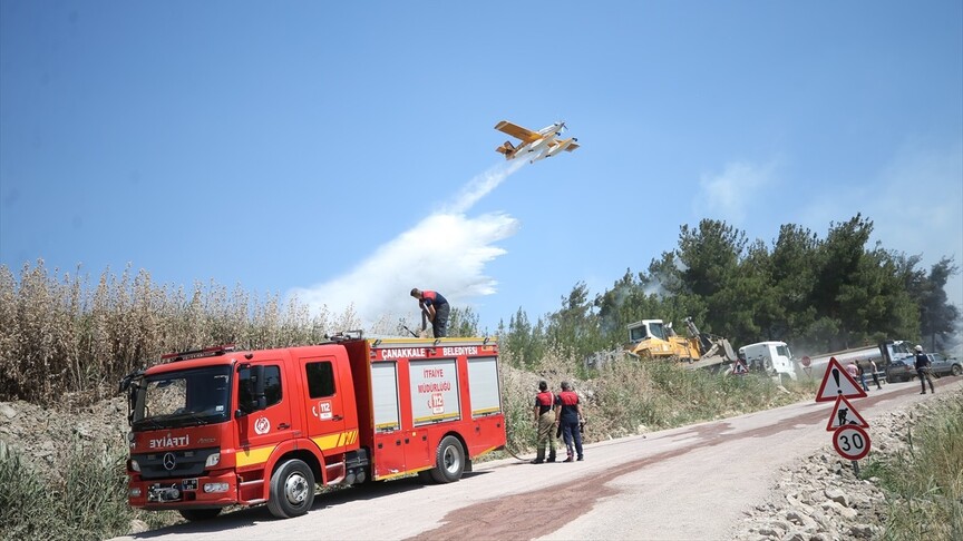 Çanakkale'de orman dışı alanda çıkan yangın kontrol altına alındı