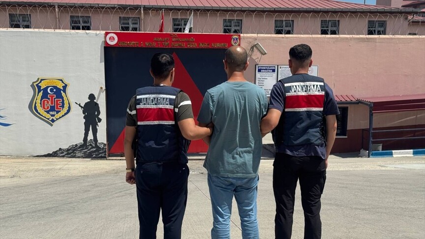 Osmaniye'de terör örgütü El Kaide operasyonunda yakalanan zanlı tutuklandı