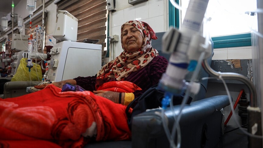 İsrail ablukasının diyaliz cihazlarını durdurduğu Gazze'deki böbrek hastaları: Her an ölümle karşı karşıyayız