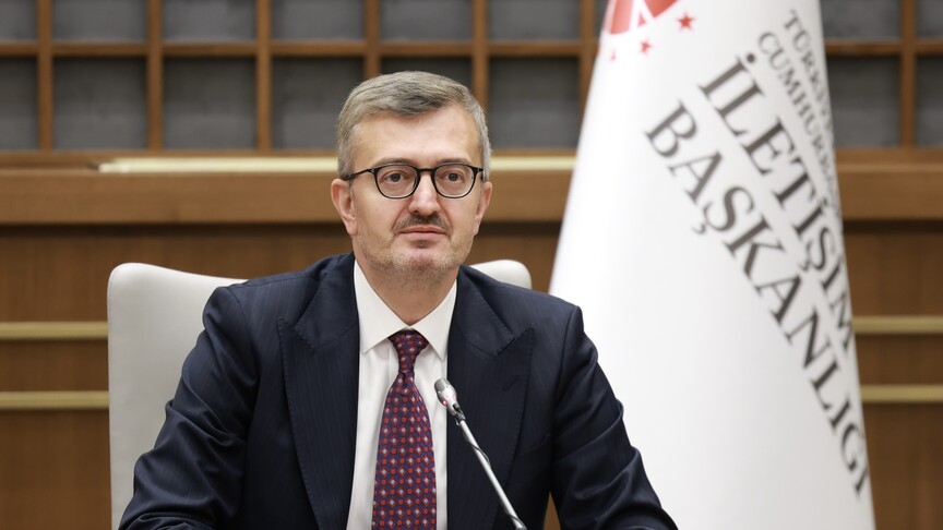 İletişim Başkanı Duran'dan Koruyucu Aile Günü paylaşımı