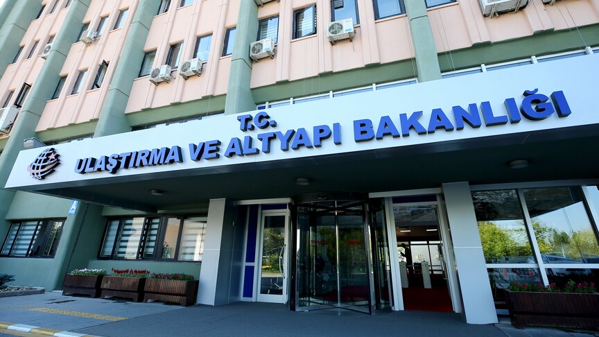 Ulaştırma ve Altyapı Bakanlığından uçak kaçırılma kodu sonrası Türk hava sahasına giren uçağa ilişkin açıklama