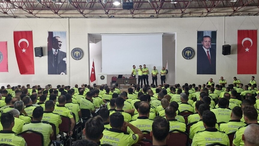 NATO Zirvesi için çeşitli illerden görevlendirilen trafik polislerine koordinasyon eğitimi verildi