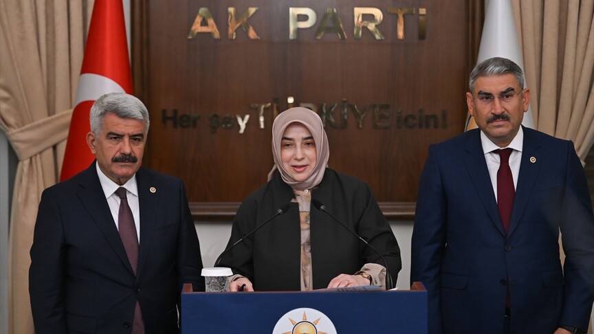 AK Parti Grup Başkanvekili Zengin: Yükseköğretime dönüşle alakalı öğrenci affı getiriyoruz