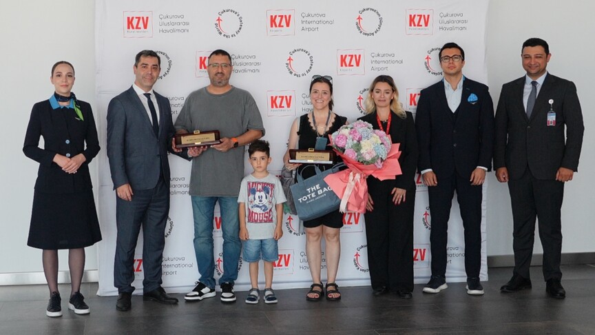 Çukurova Uluslararası Havalimanı'nda 10 milyonuncu yolcu karşılandı