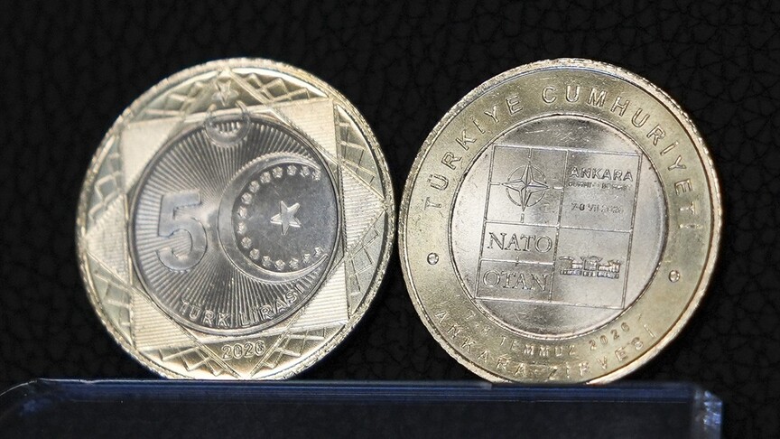 Ankara'daki NATO Zirvesi anısına tedavülde kullanılacak özel 5 lira basıldı