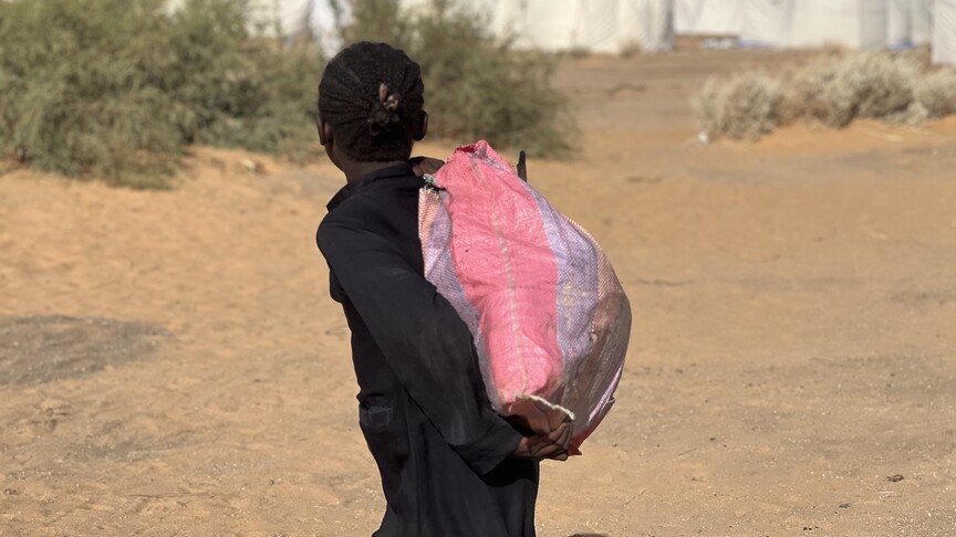 Save The Children: Sudan'da 2 haftada 5 binden fazla çocuk yerinden edildi