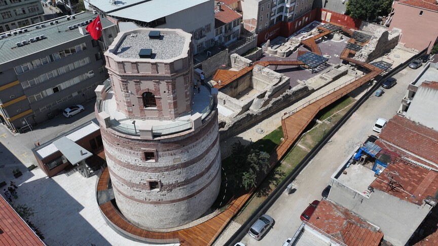 Restorasyonu tamamlanan Edirne'deki Makedon Kulesi ziyaretçilerini ağırlıyor