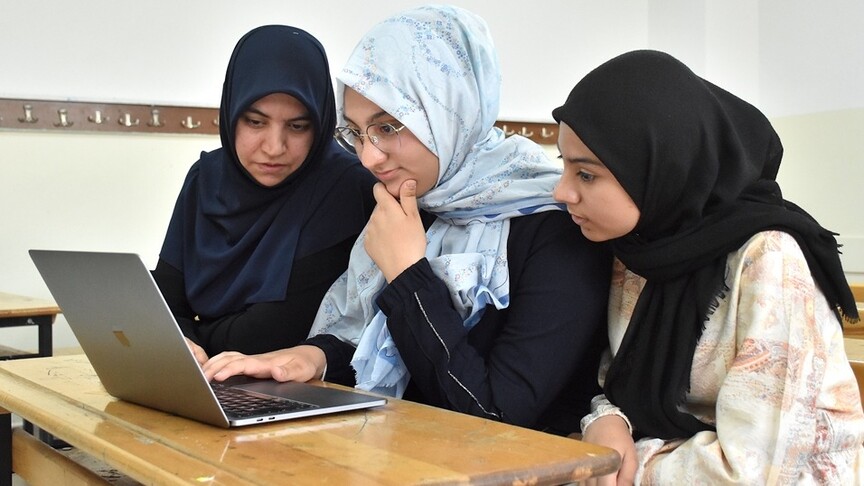 LGS sınavında 500 tam puan alan Meryem'in hedefi Kartal Anadolu İmam Hatip Lisesi