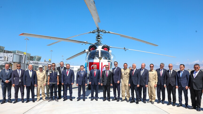 Türkiye tarafından gönderilen yangın söndürme helikopteri, KKTC'ye teslim edildi
