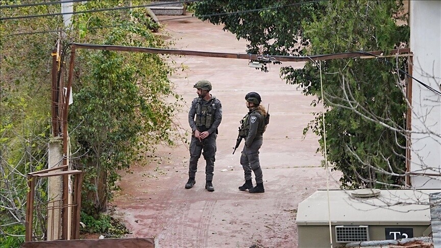 Israeli army launches incursion, sets up checkpoint in southwest Syria